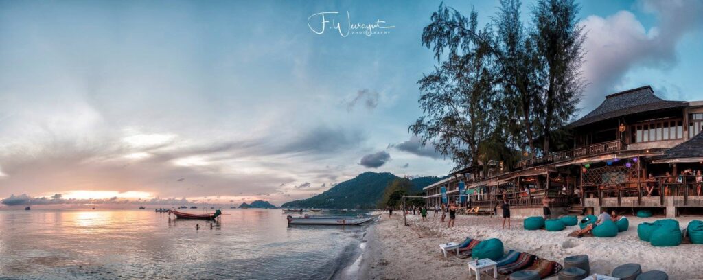 Fishbowl Beach Bar in Koh Tao, Thailand