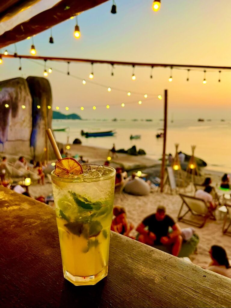 Fishbowl Beach Bar in Koh Tao, Thailand