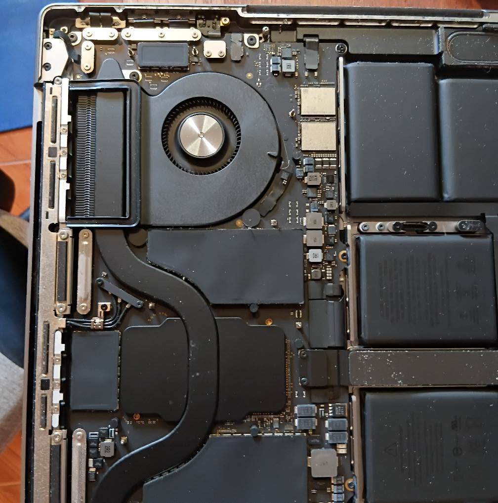 MacBook and Apple computer repair service in Koh Tao, Thailand